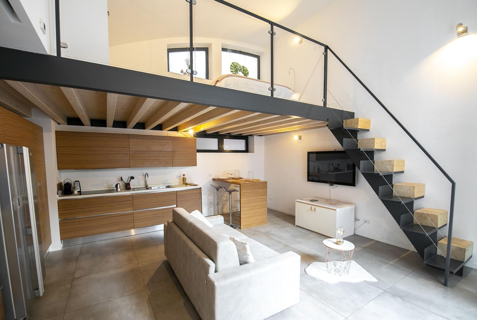 Design Central Apartment Бергамо Екстериор снимка